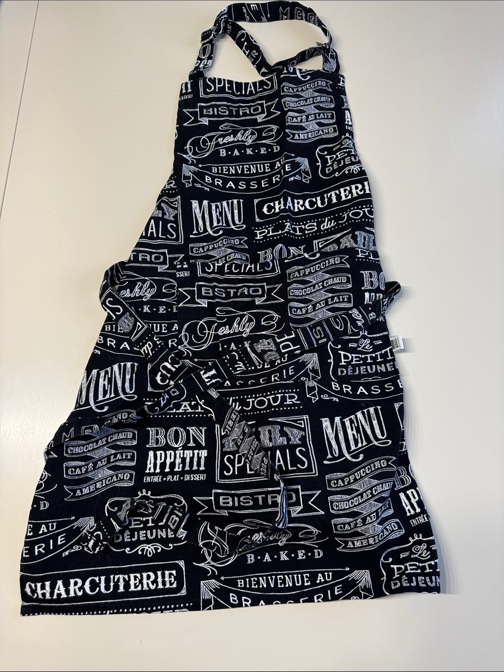 Aprons - Picture 2 of 3